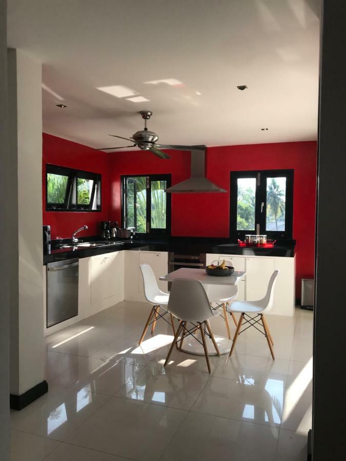 Wild Palms Villa บ้านใต้ ภายนอก รูปภาพ